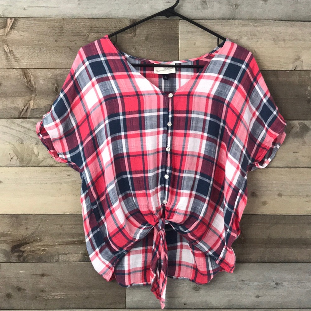 Universal Thread Plaid Short Sleeve Shirt